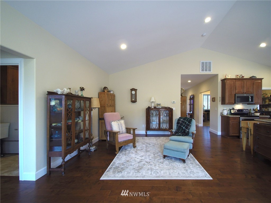 71 Jara Way Sequim, WA 98382 - Photo 10 of 25 Gallery Image 10