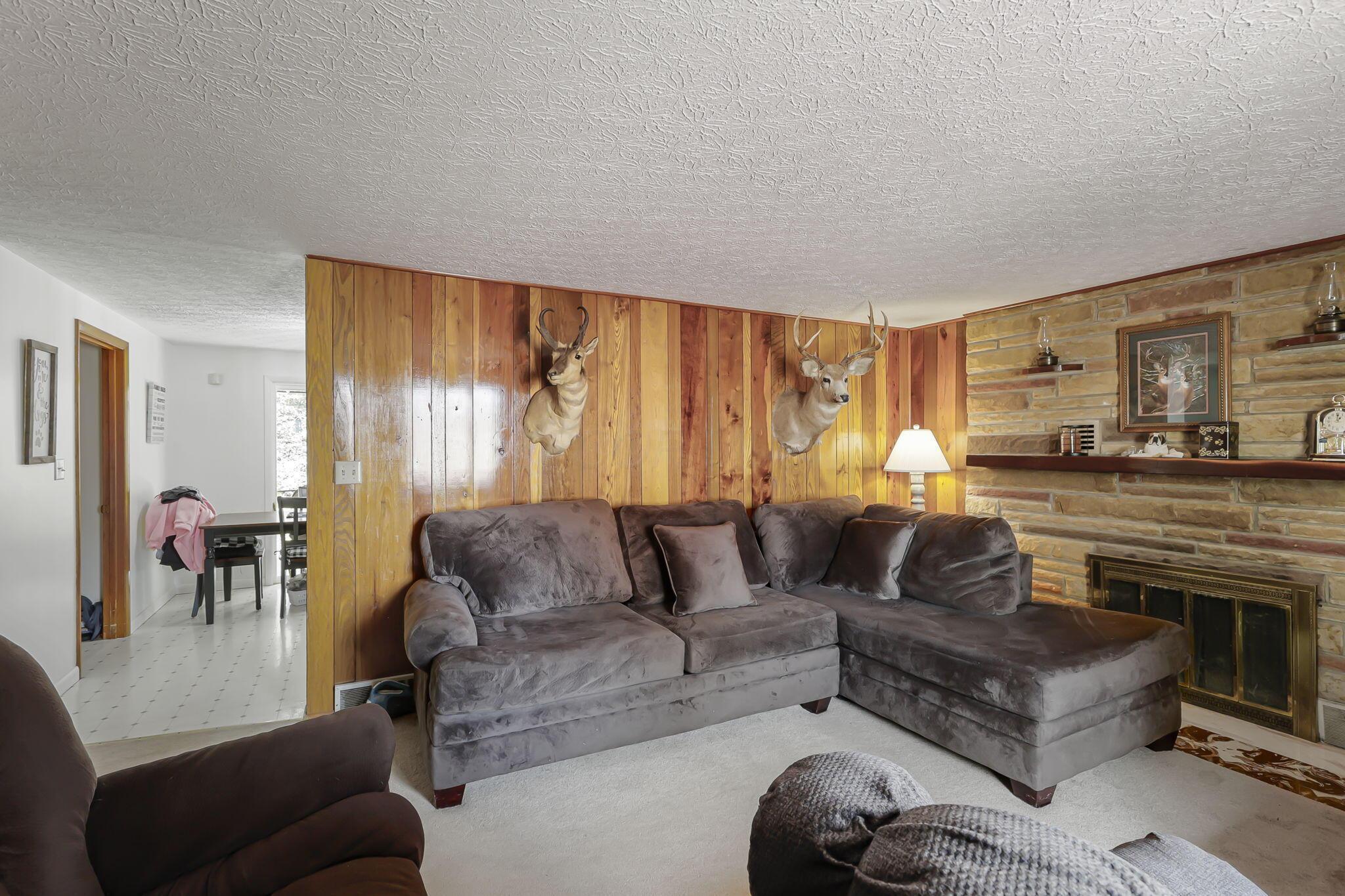 4830 Old Logan Road Southeast Lancaster, OH 43130 - Photo 11 of 51 11-web-or-mls-_S5A3092