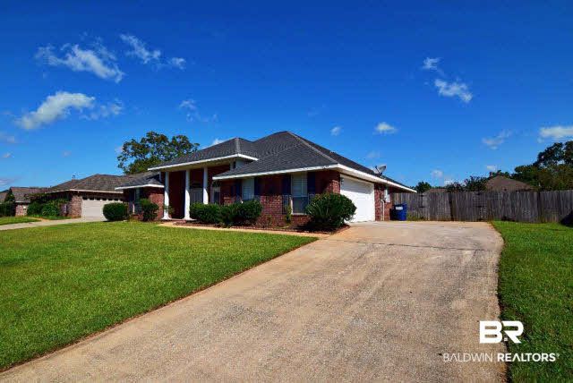10690 Rigby Drive Mobile, AL 36695 - Photo 3 of 33 Side Entry Garage