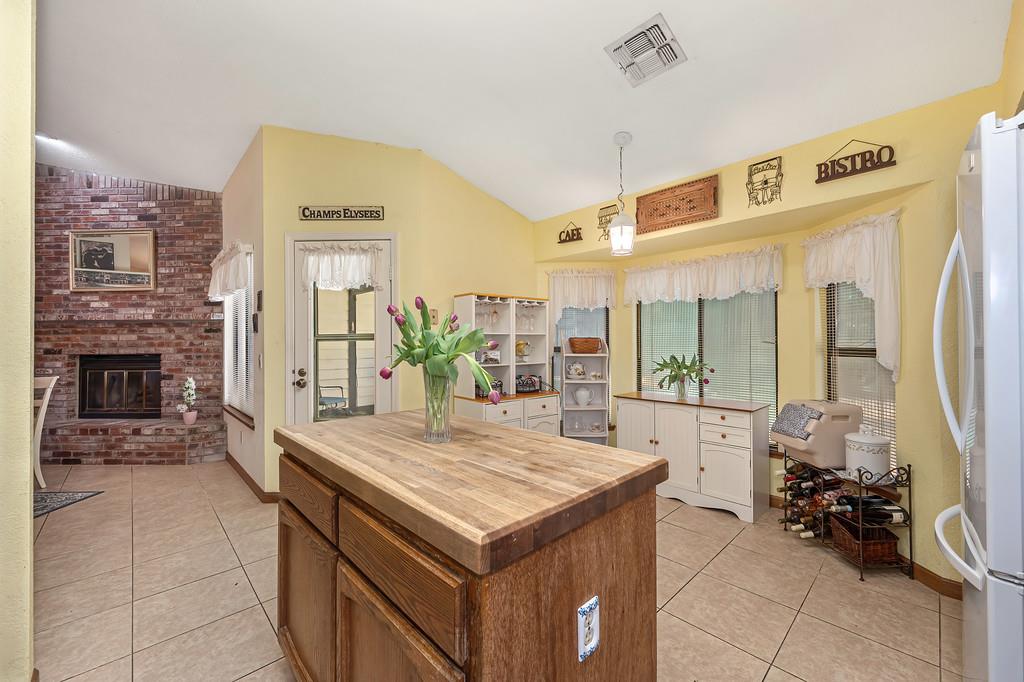 9963 River Mist Way Rancho Cordova, CA 95670 - Photo 12 of 34