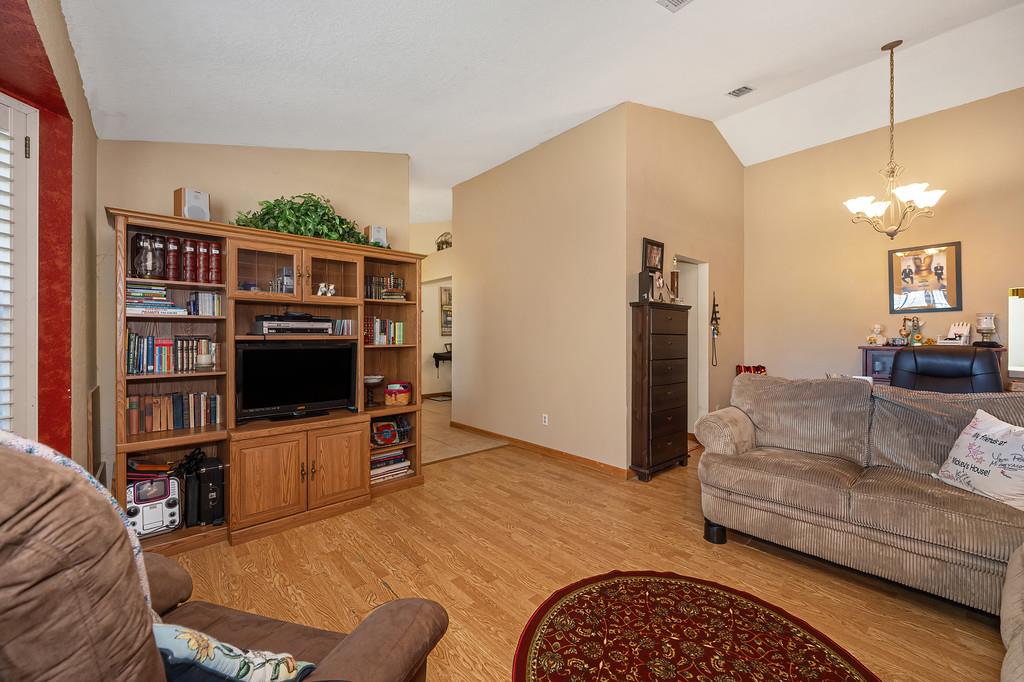 9963 River Mist Way Rancho Cordova, CA 95670 - Photo 15 of 34