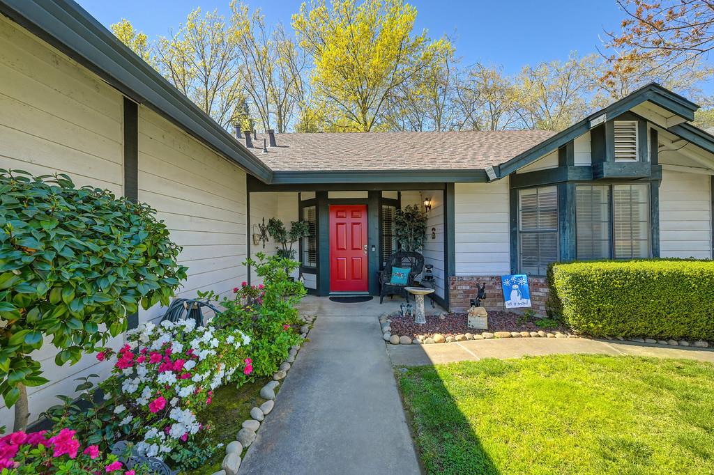 9963 River Mist Way Rancho Cordova, CA 95670 - Photo 2 of 34