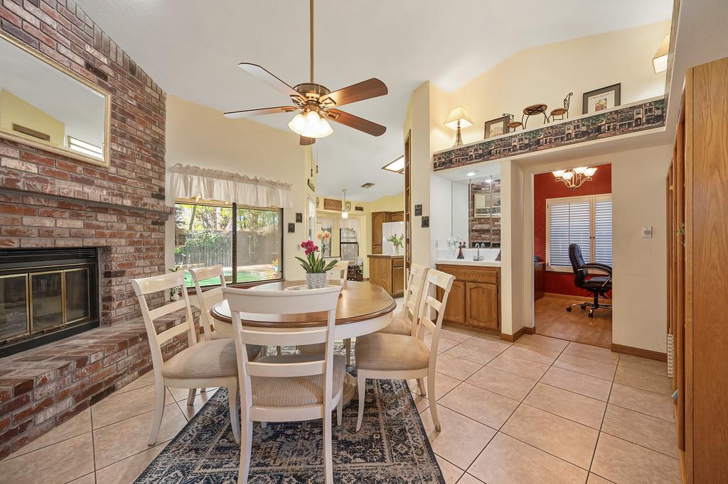 9963 River Mist Way Rancho Cordova, CA 95670 - Photo 5 of 34