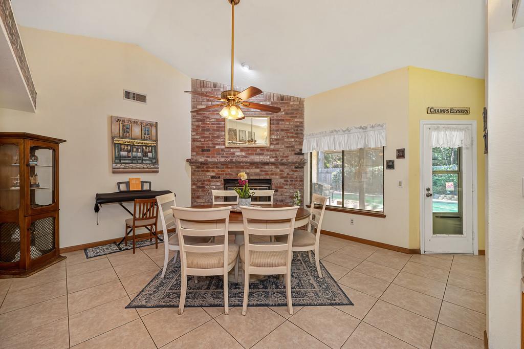 9963 River Mist Way Rancho Cordova, CA 95670 - Photo 7 of 34