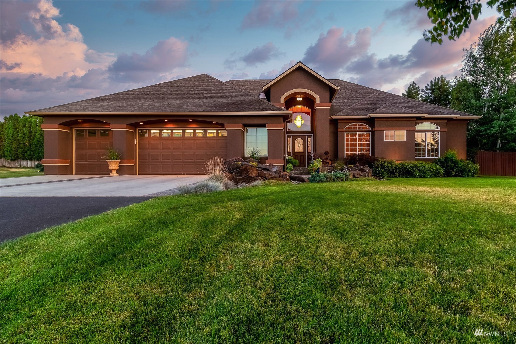 1484 Wheatcrest Road Walla Walla, WA 99362 - Photo 1 of 40 Gallery Image 1