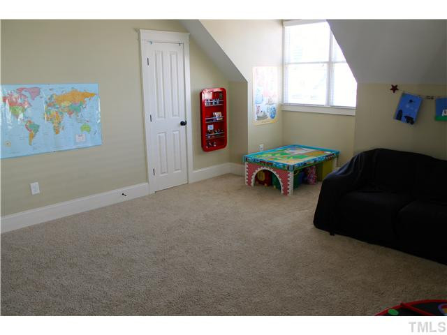 209 Redhill Road Holly Springs, NC 27540 - Photo 17 of 25 Photo 17