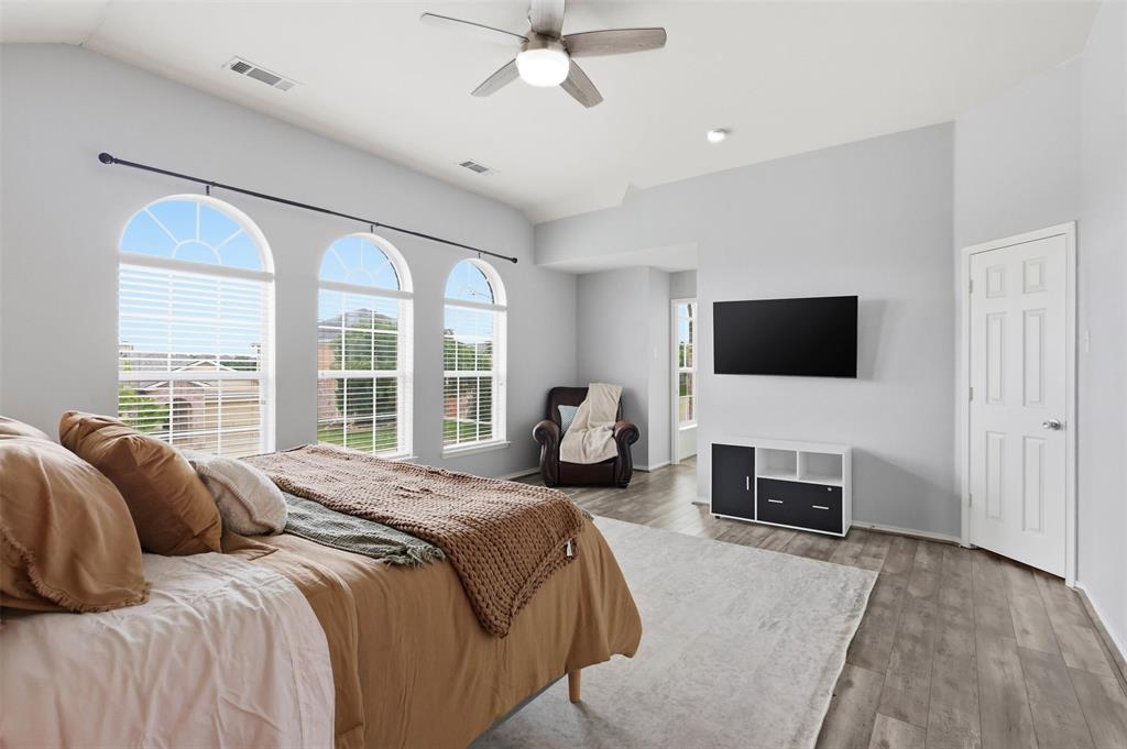14037 Fontana Road Fort Worth, TX 76262 - Photo 26 of 40
