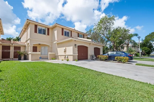 $3,500 | 16418 Southwest 72nd Terrace, Miami, FL 33193