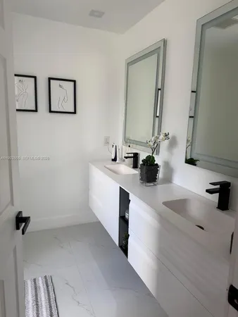 $3,500 | 16418 Southwest 72nd Terrace, Miami, FL 33193