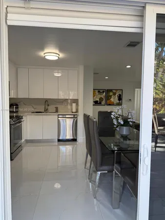 $3,500 | 16418 Southwest 72nd Terrace, Miami, FL 33193