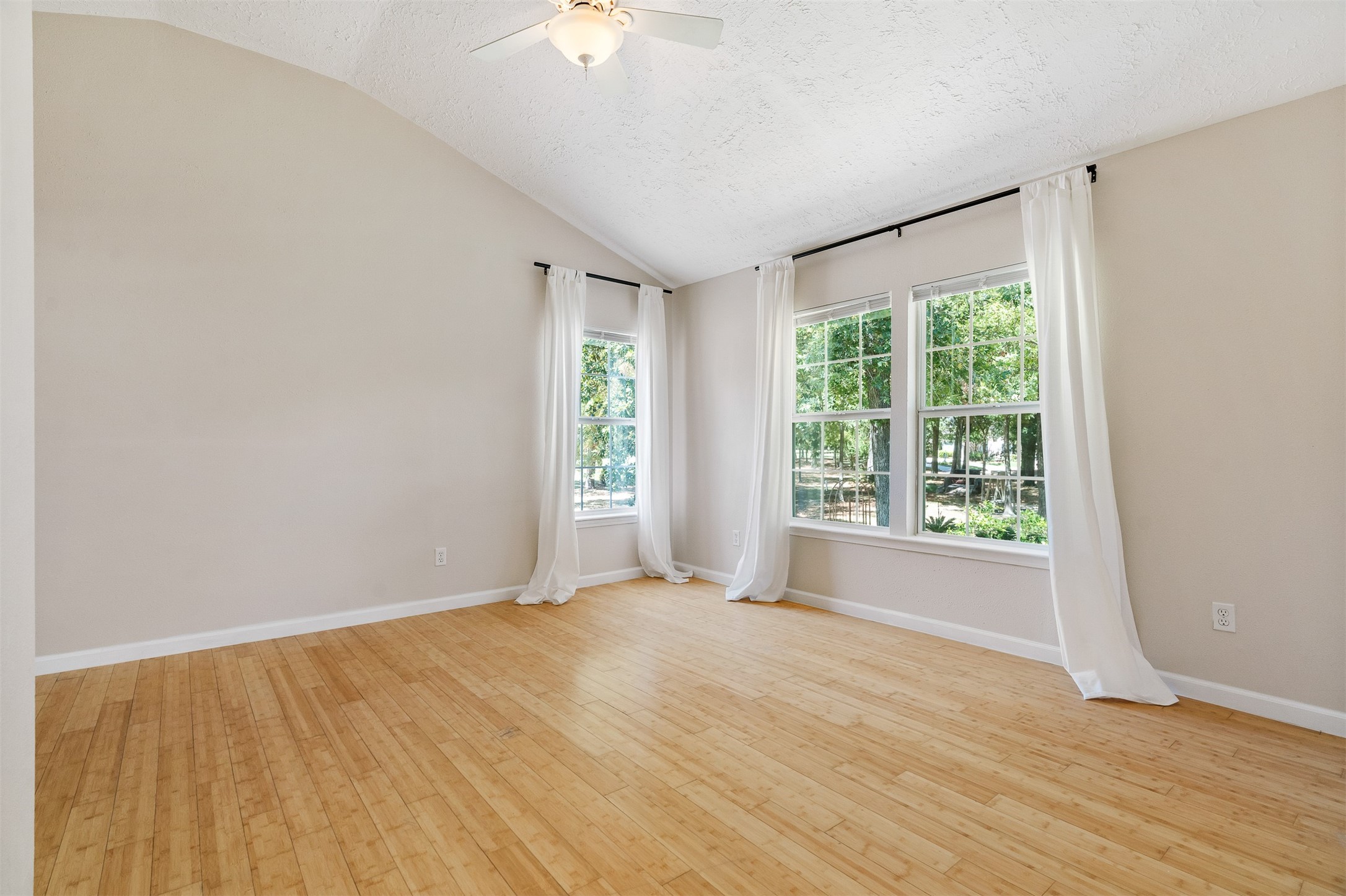 3219 Chippers Crossing Montgomery, TX 77356 - Photo 25 of 35 a view of an empty room with a window