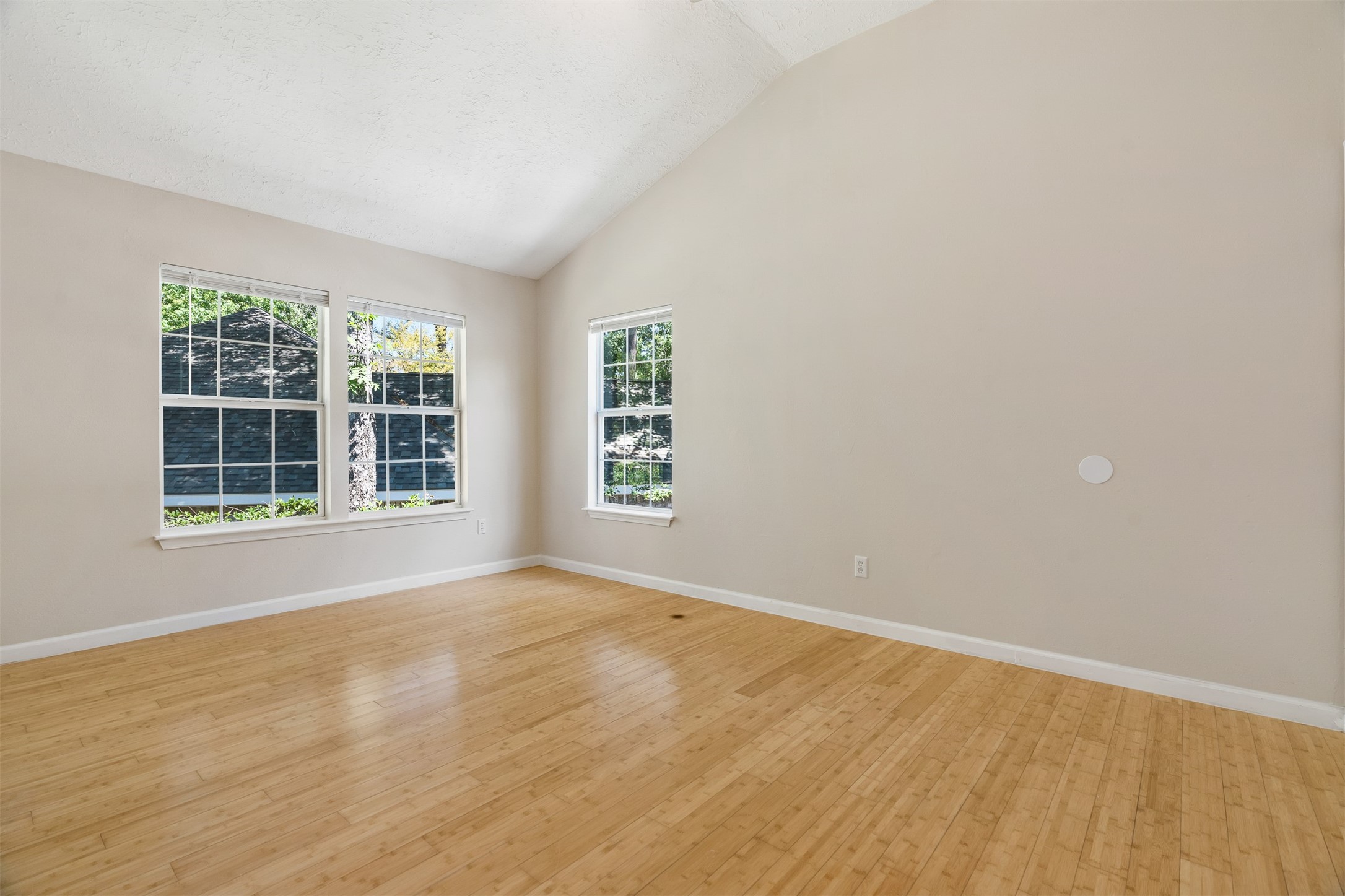 3219 Chippers Crossing Montgomery, TX 77356 - Photo 27 of 35 an empty room with windows