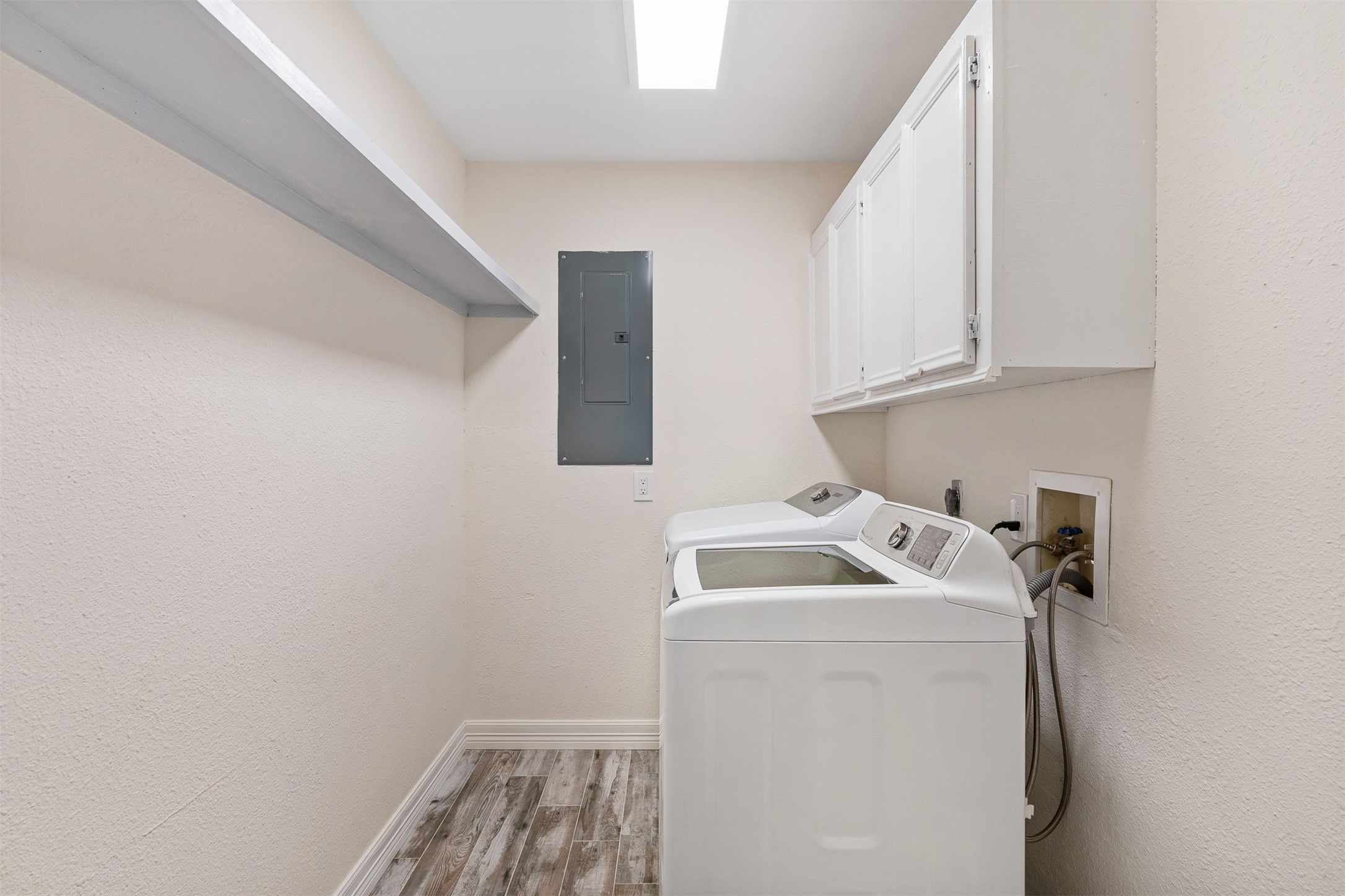 3219 Chippers Crossing Montgomery, TX 77356 - Photo 29 of 35 a utility room with sink dryer and washer