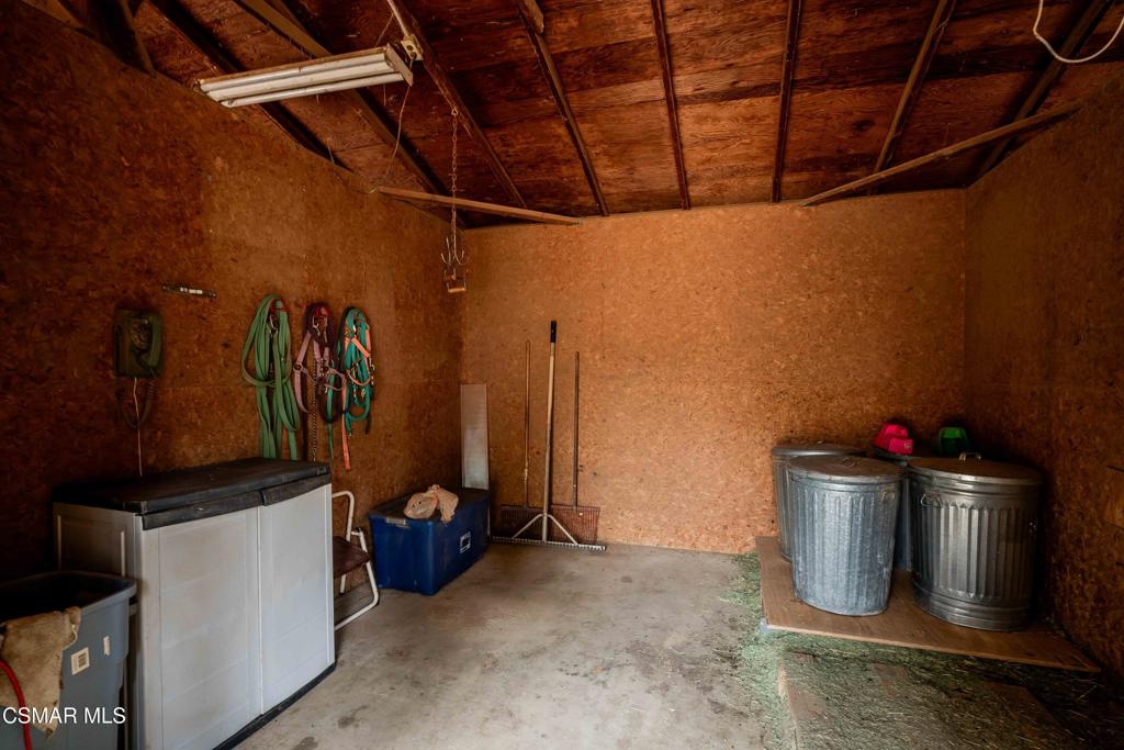 351 Buckboard Circle Simi Valley, CA 93065 - Photo 47 of 58