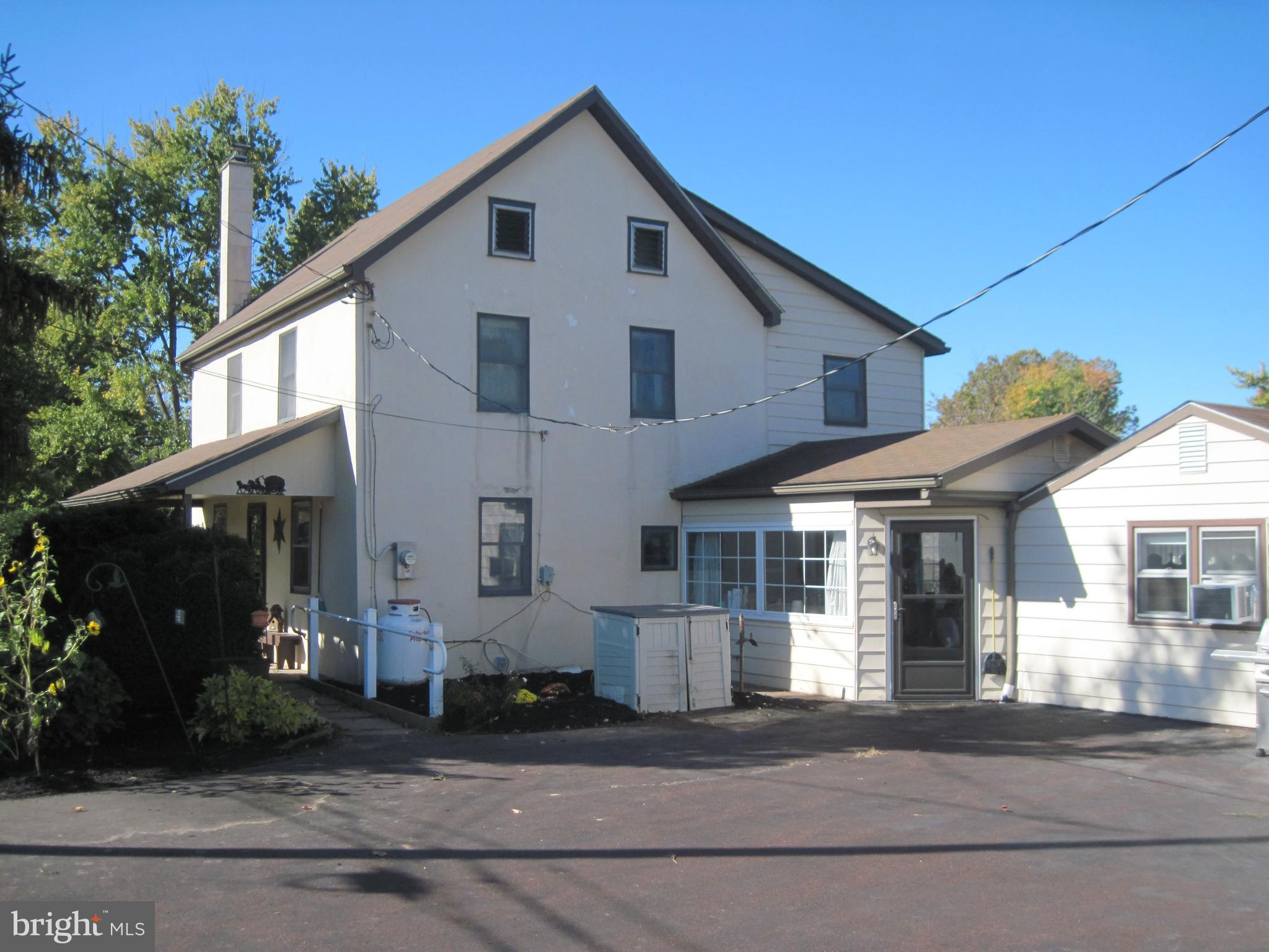 167 Ruth Road Harleysville, PA 19438 - Photo 6 of 66 Front-Parking Area
