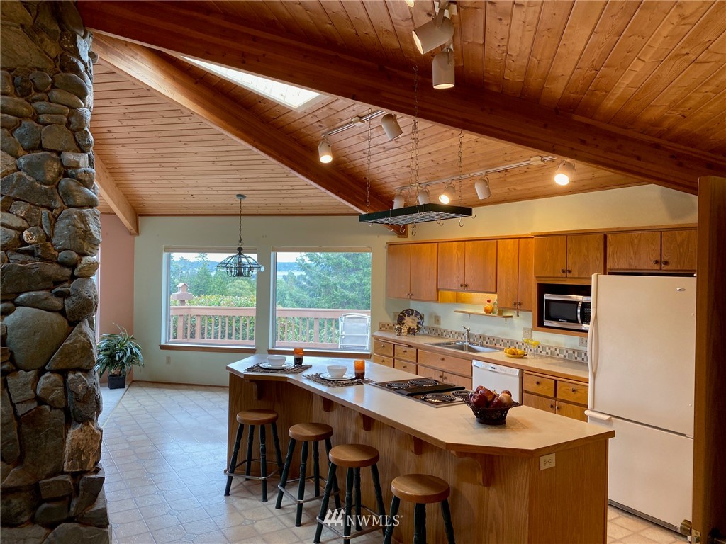 8081 Niska Road Blaine, WA 98230 - Photo 11 of 39 Gallery Image 11