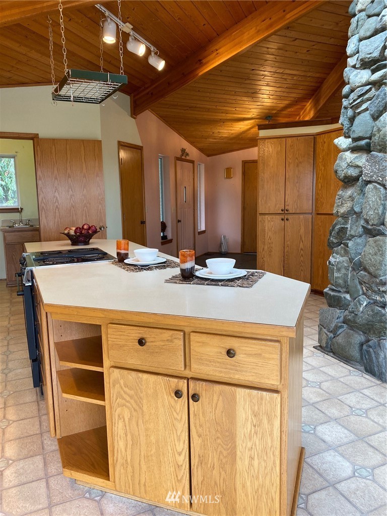 8081 Niska Road Blaine, WA 98230 - Photo 10 of 39 Gallery Image 10