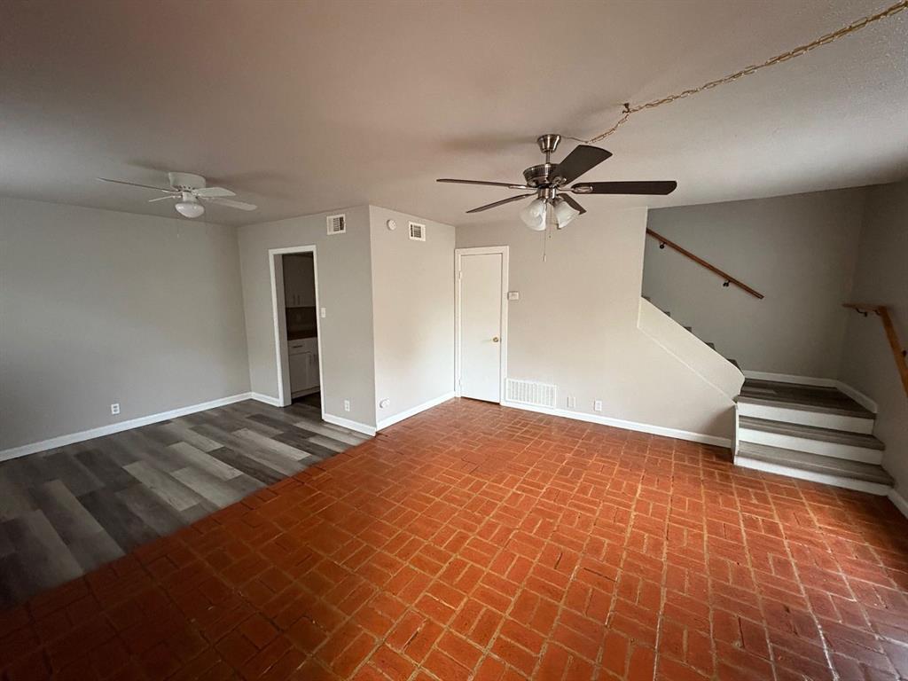 618 West Sycamore Street Denton, TX 76201 - Photo 2 of 5
