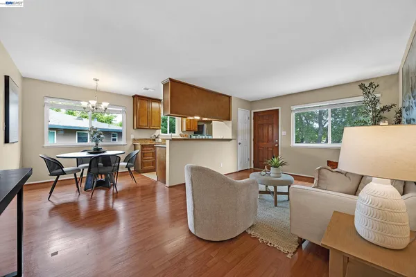 $498,000 | 2110 Arroyo Court, Unit 4, Pleasanton, CA 94588