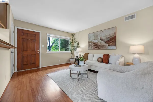 $498,000 | 2110 Arroyo Court, Unit 4, Pleasanton, CA 94588