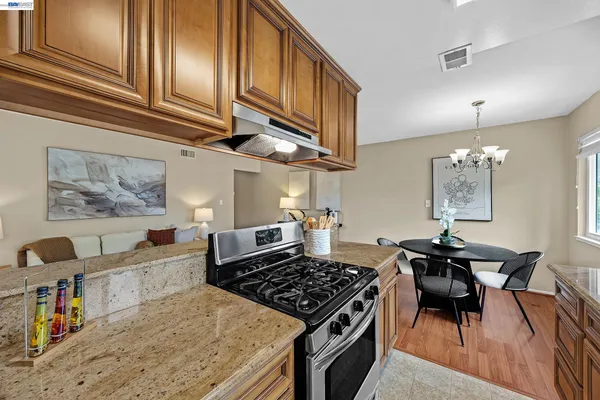 $498,000 | 2110 Arroyo Court, Unit 4, Pleasanton, CA 94588