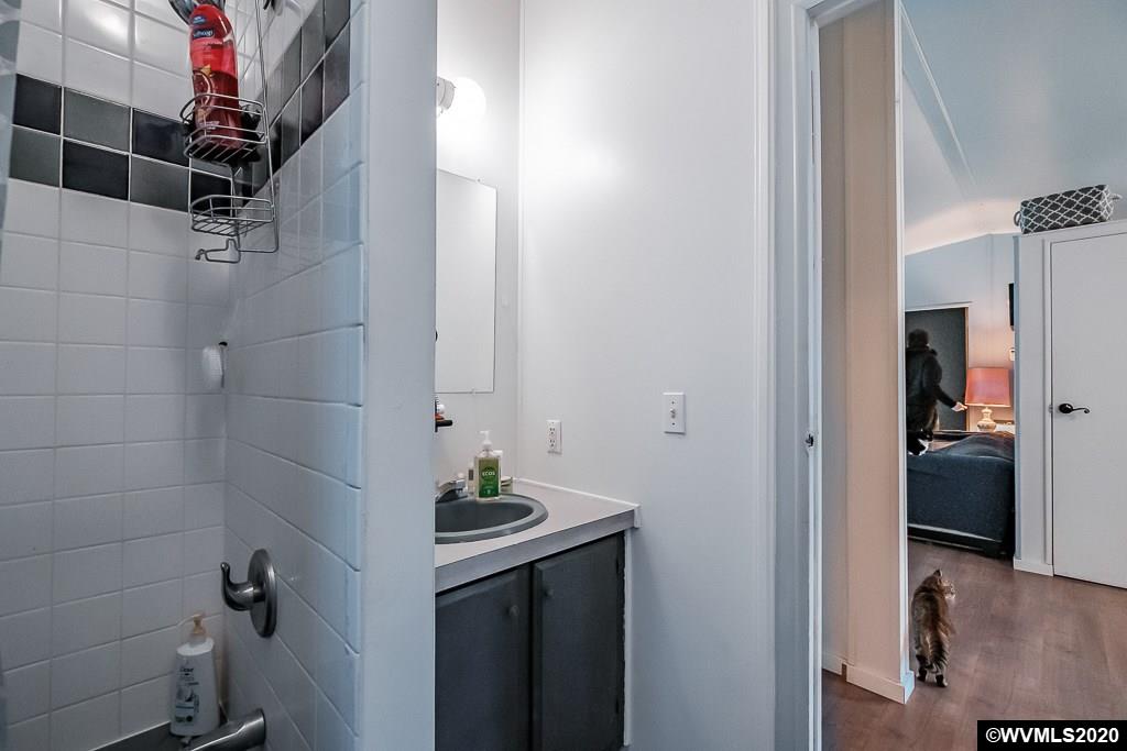 39098 Dexter Road, Unit 2 Dexter, OR 97431 - Photo 22 of 41