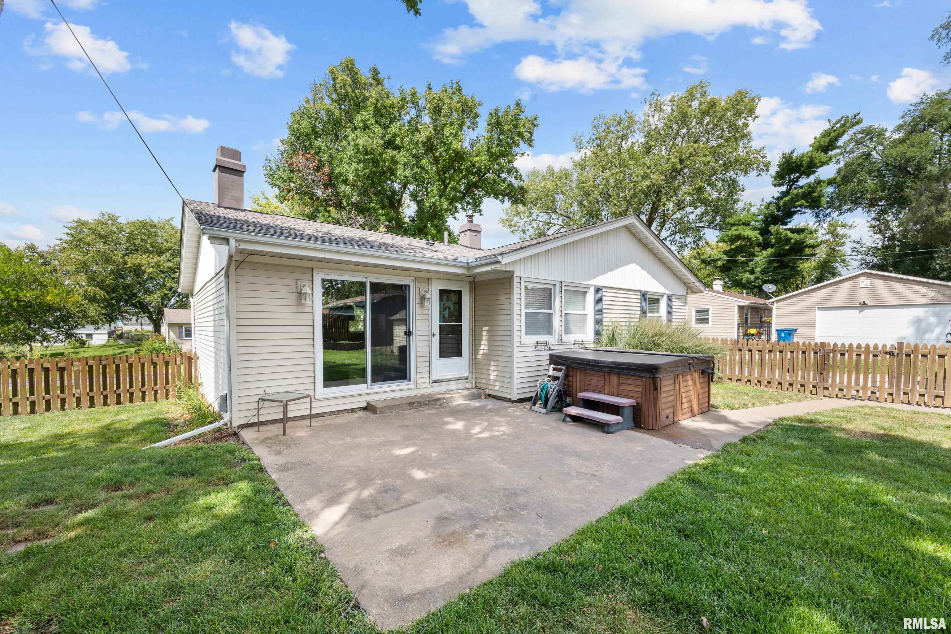 13611 138th Street West Taylor Ridge, IL 61284 - Photo 23 of 26