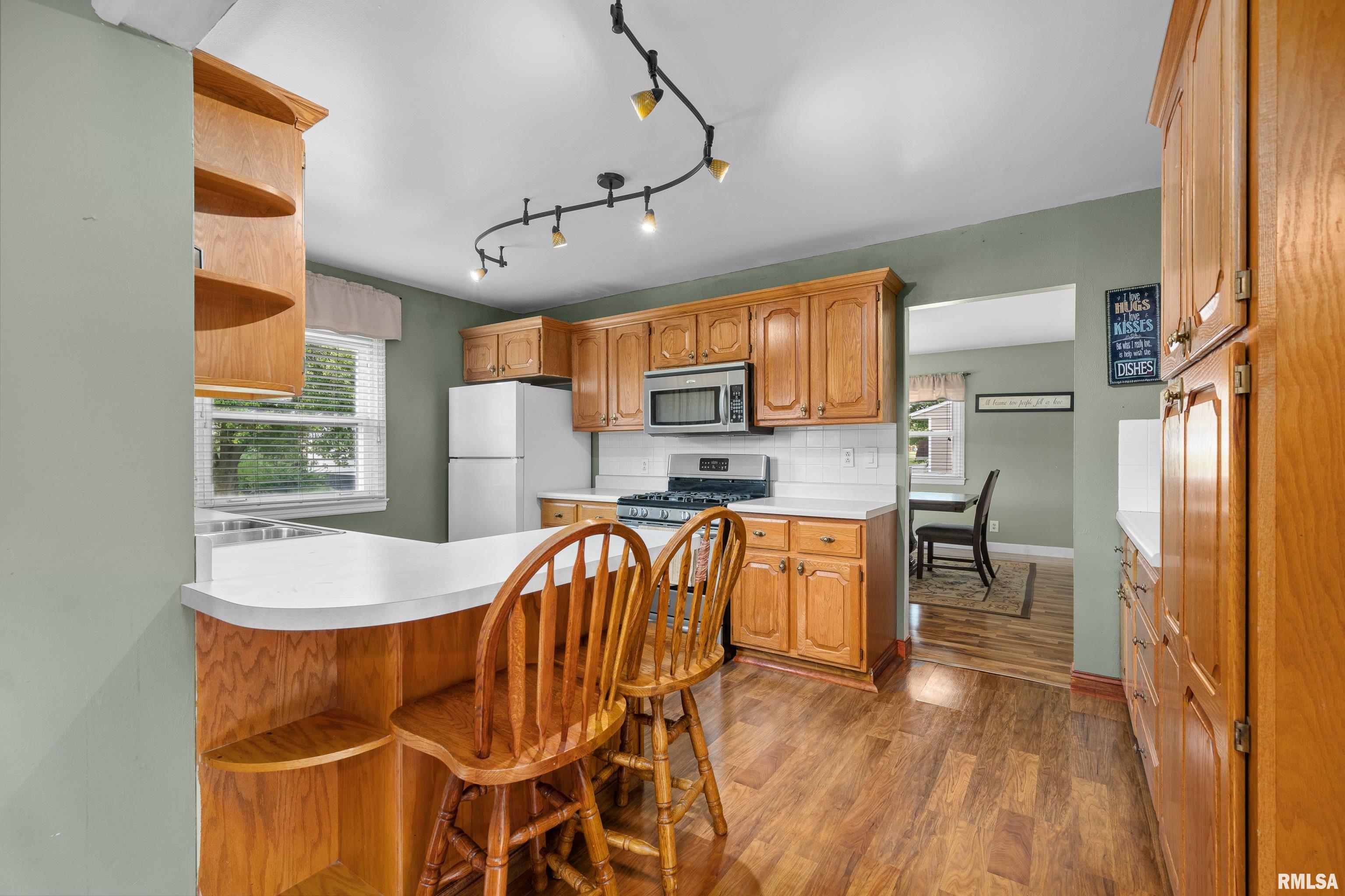 13611 138th Street West Taylor Ridge, IL 61284 - Photo 8 of 26