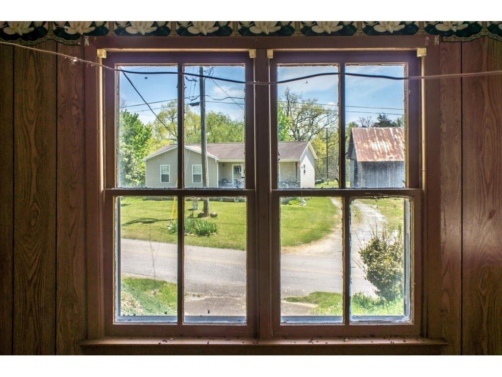 910 Lick Hollow Road Greeneville, TN 37743 - Photo 7 of 32 Photo 7