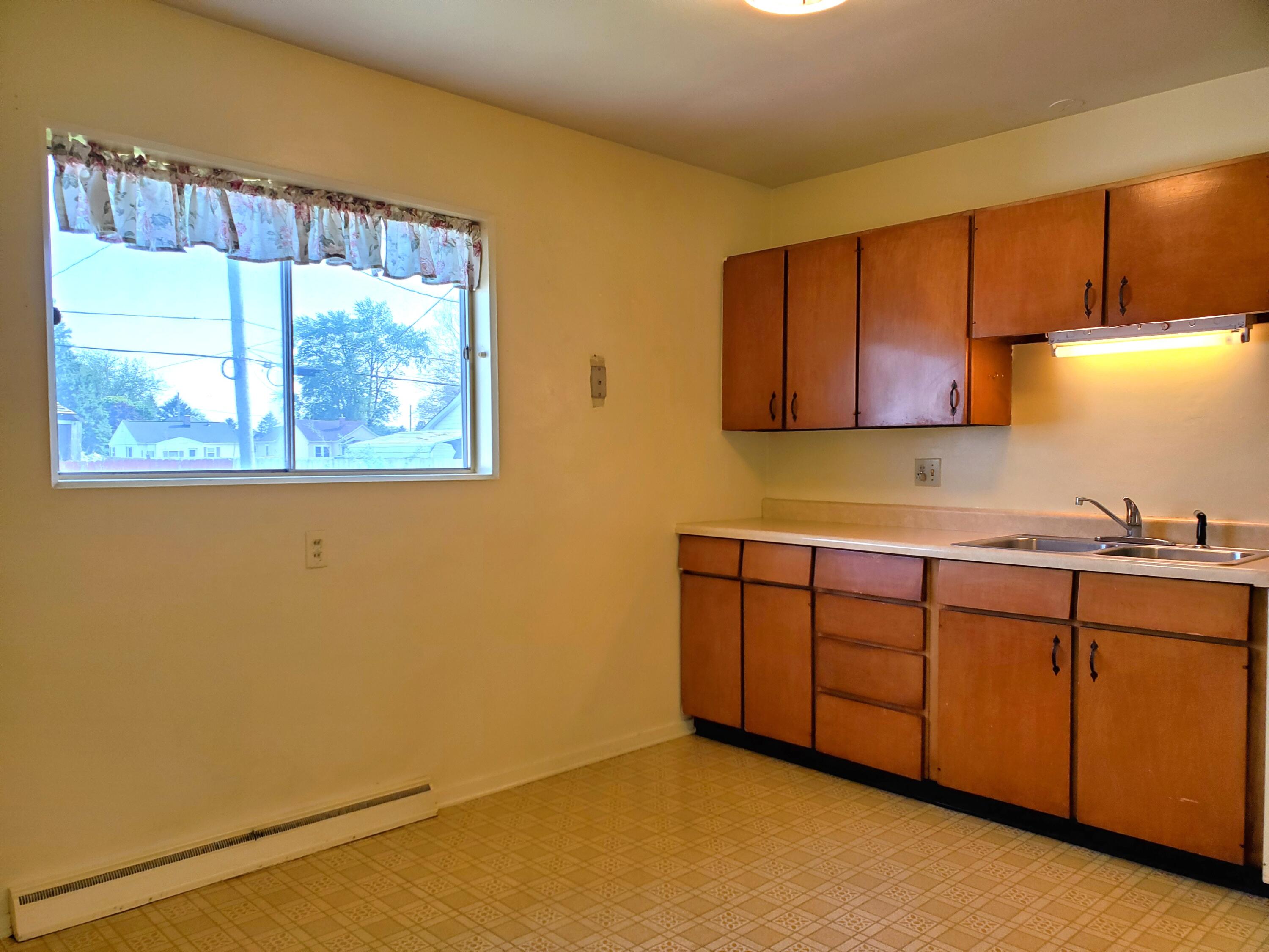 805 West Washington Street Rensselaer, IN 47978 - Photo 6 of 17 3000x2250