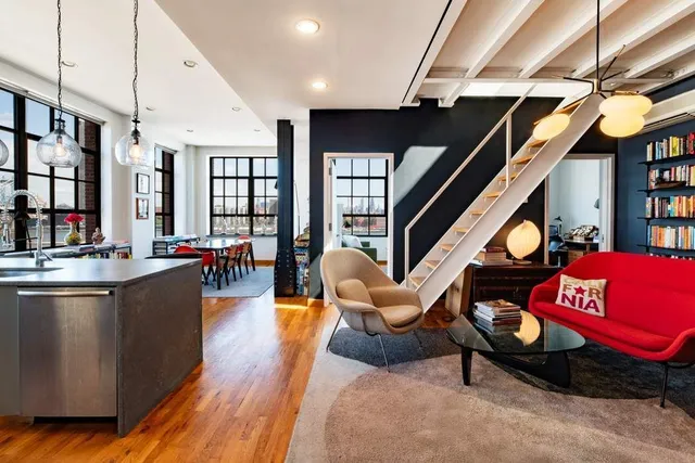 $2,750,000 | 37 Bridge Street, Unit PHB | DUMBO