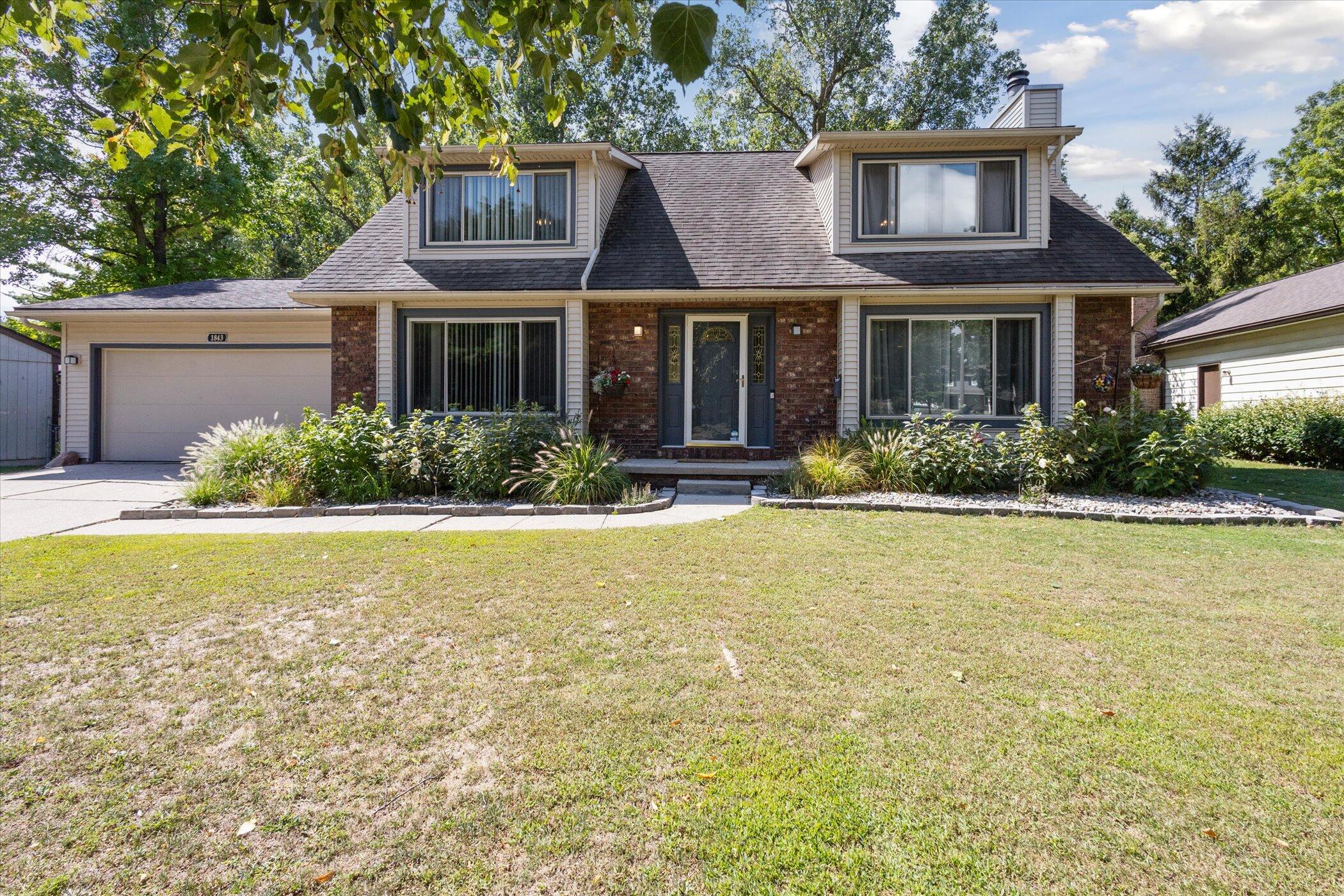 1843 Chester Road Lansing, MI 48912 - Photo 1 of 43 1843 Chester