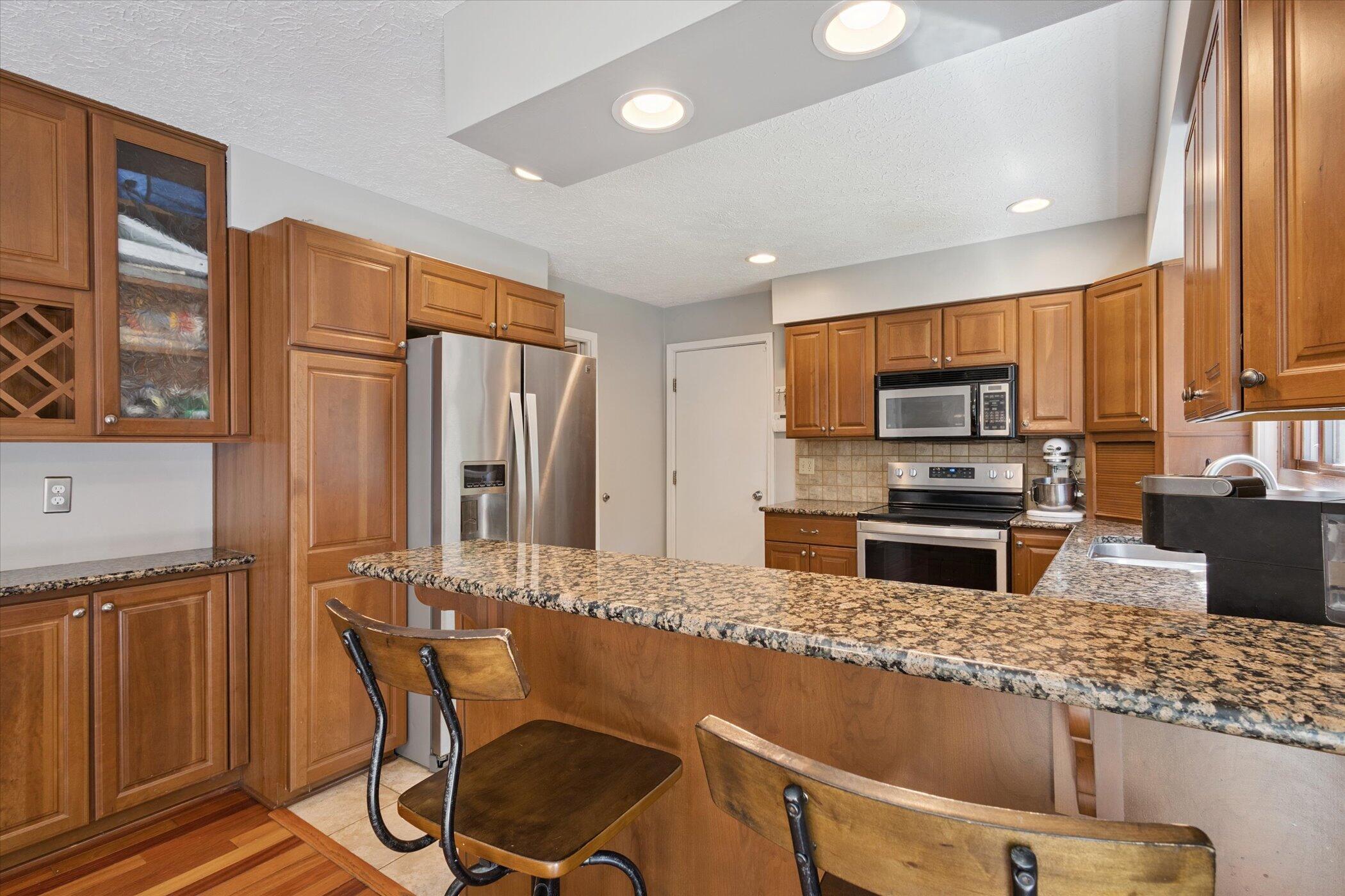 1843 Chester Road Lansing, MI 48912 - Photo 16 of 43 16-1843-Chester-Rd-Lansing-MI-48912-Wind
