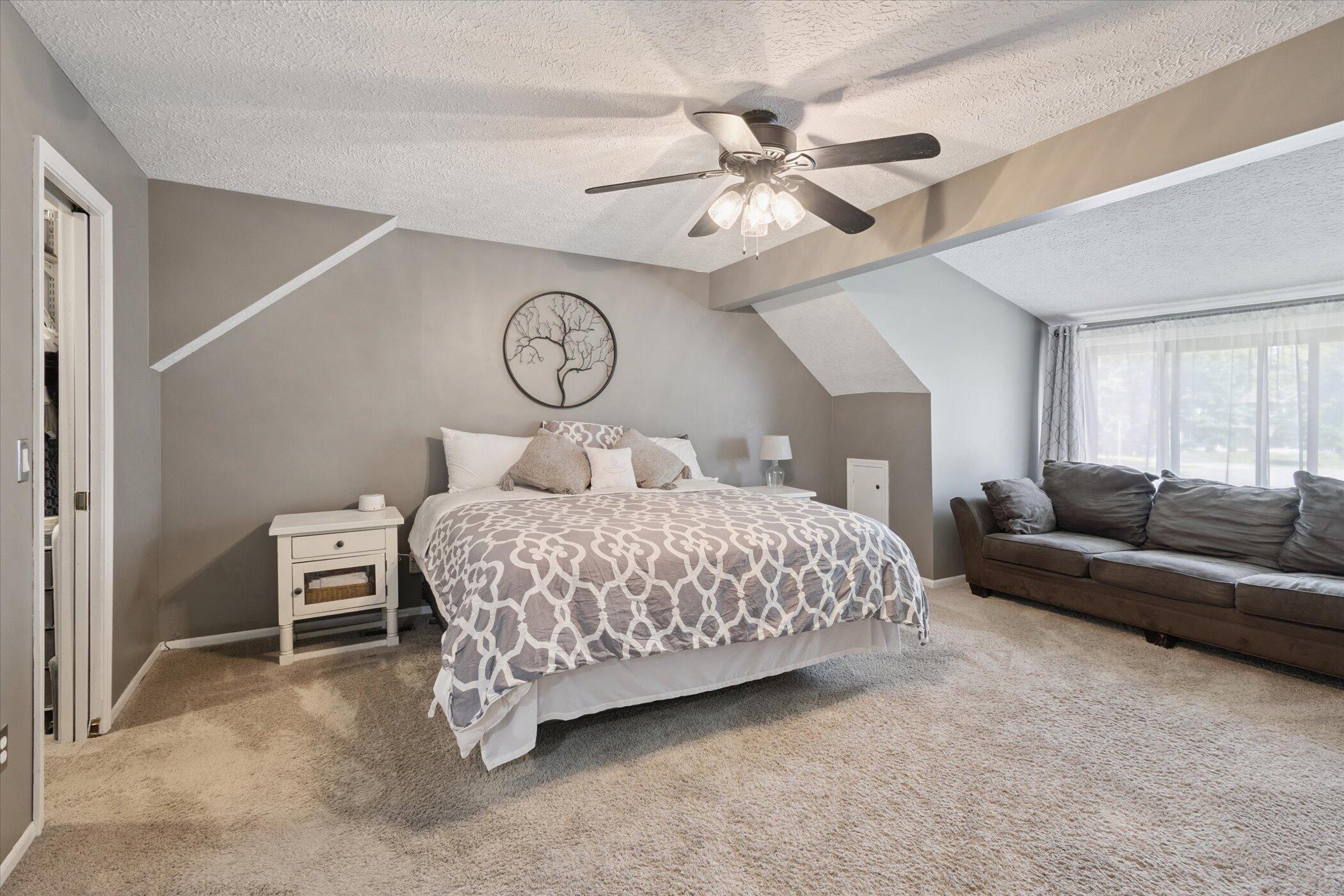 1843 Chester Road Lansing, MI 48912 - Photo 21 of 43 21-1843-Chester-Rd-Lansing-MI-48912-Wind
