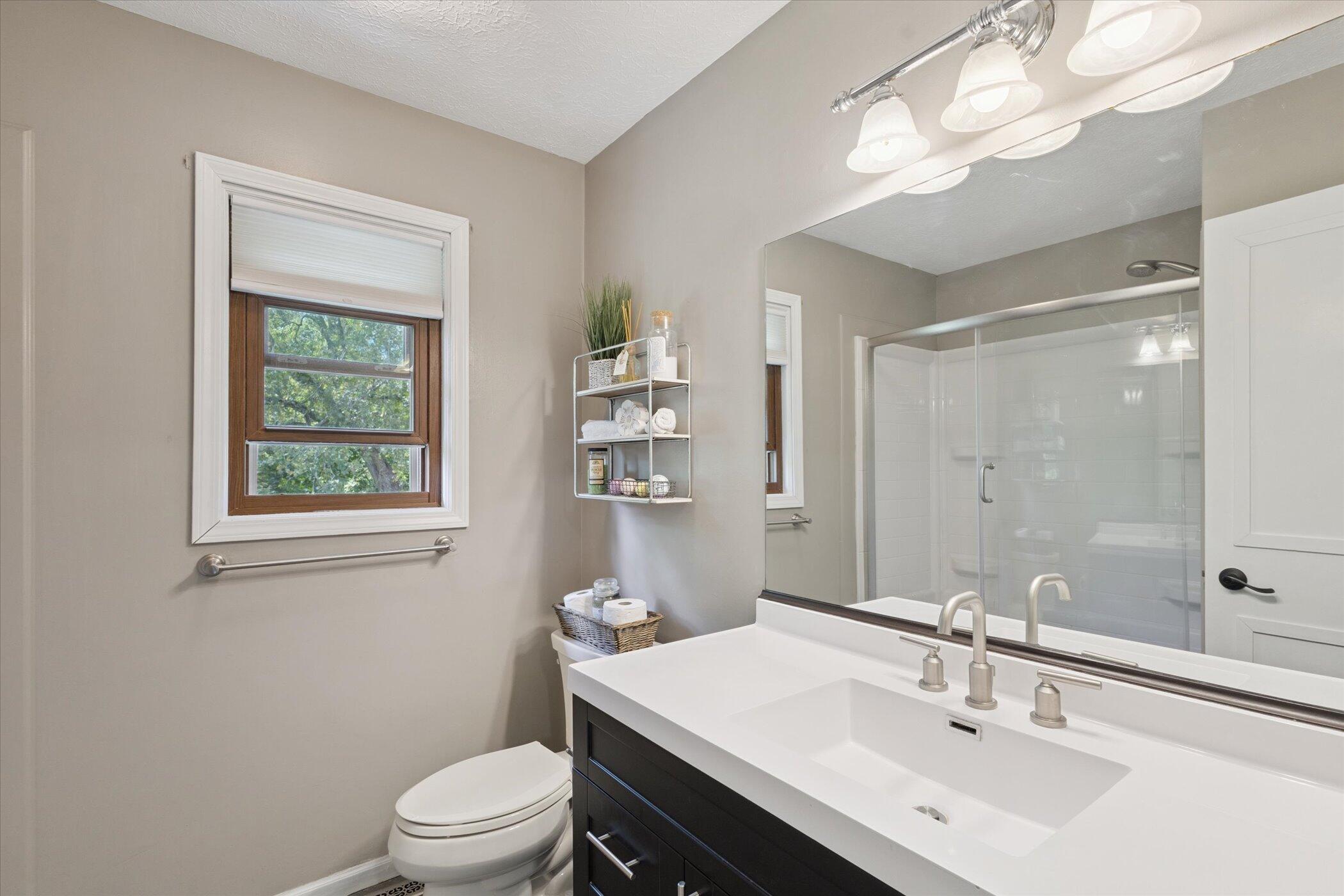 1843 Chester Road Lansing, MI 48912 - Photo 26 of 43 26-1843-Chester-Rd-Lansing-MI-48912-Wind