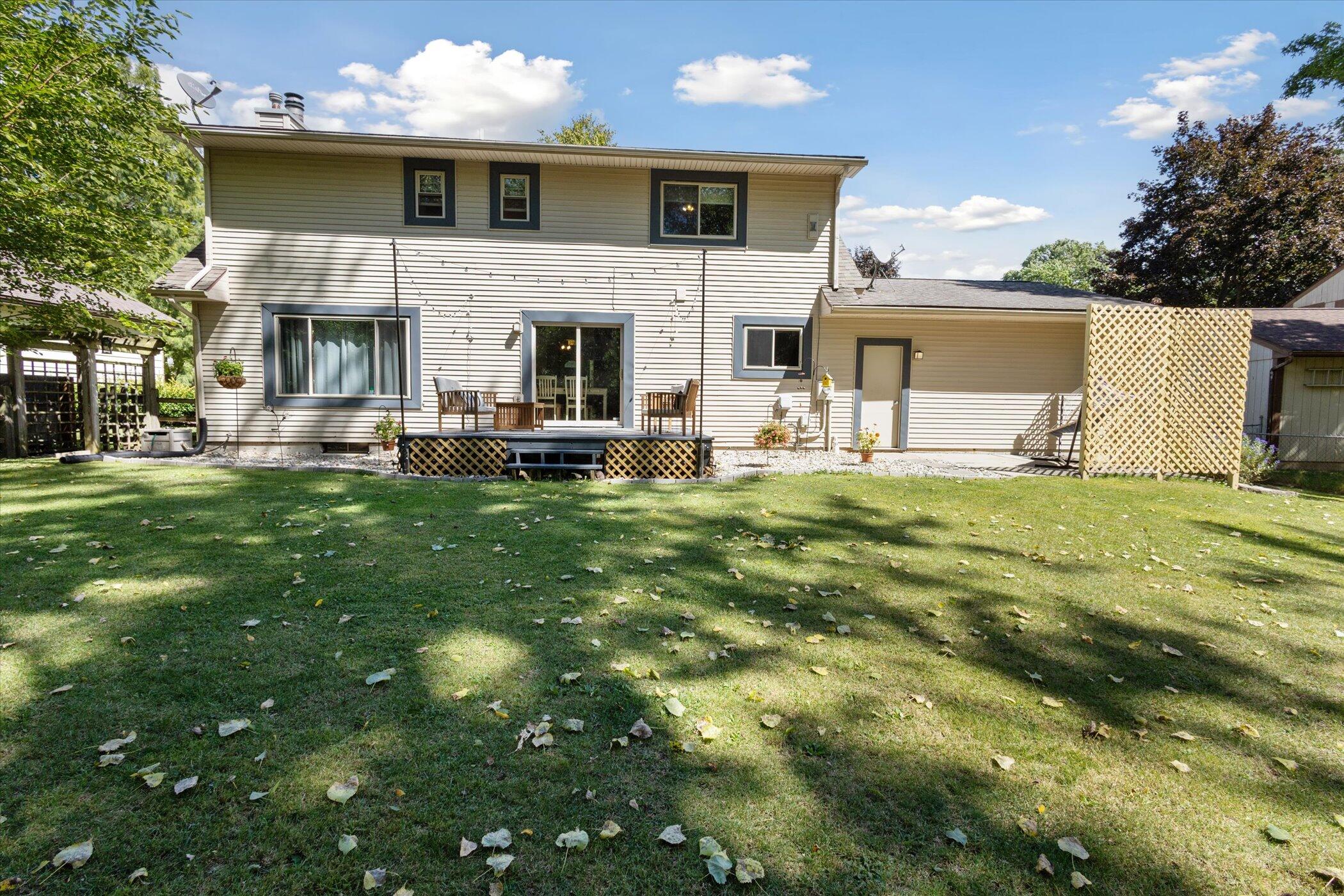 1843 Chester Road Lansing, MI 48912 - Photo 41 of 43 41-1843-Chester-Rd-Lansing-MI-48912-Wind
