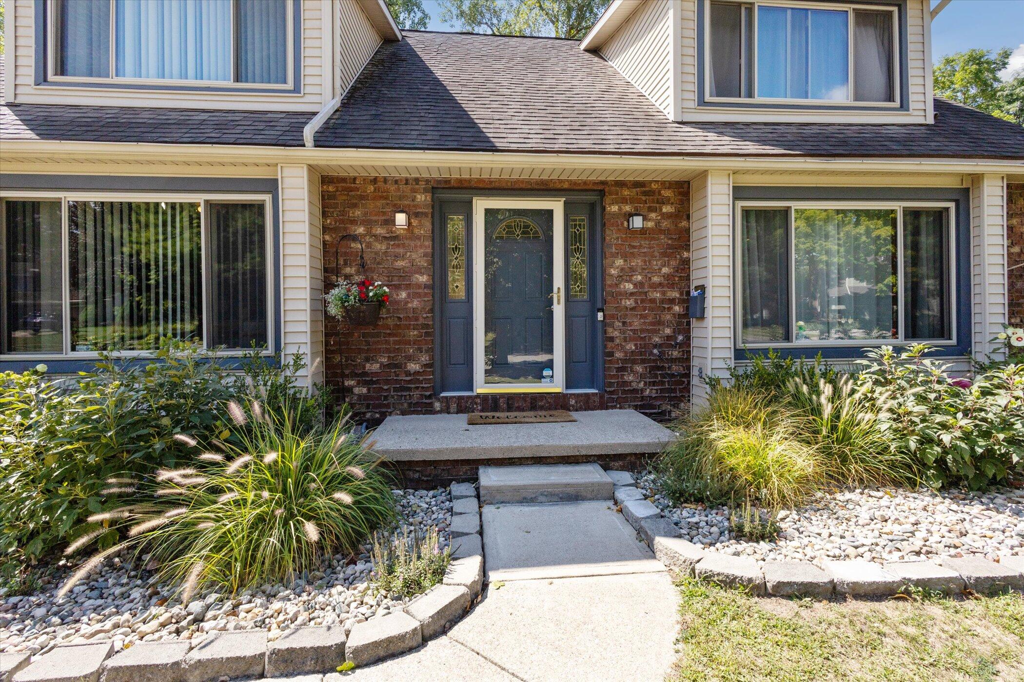 1843 Chester Road Lansing, MI 48912 - Photo 5 of 43 05-1843-Chester-Rd-Lansing-MI-48912-Wind