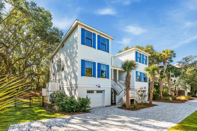 $3,690,000 | 14 55th Avenue, Isle of Palms, SC 29451
