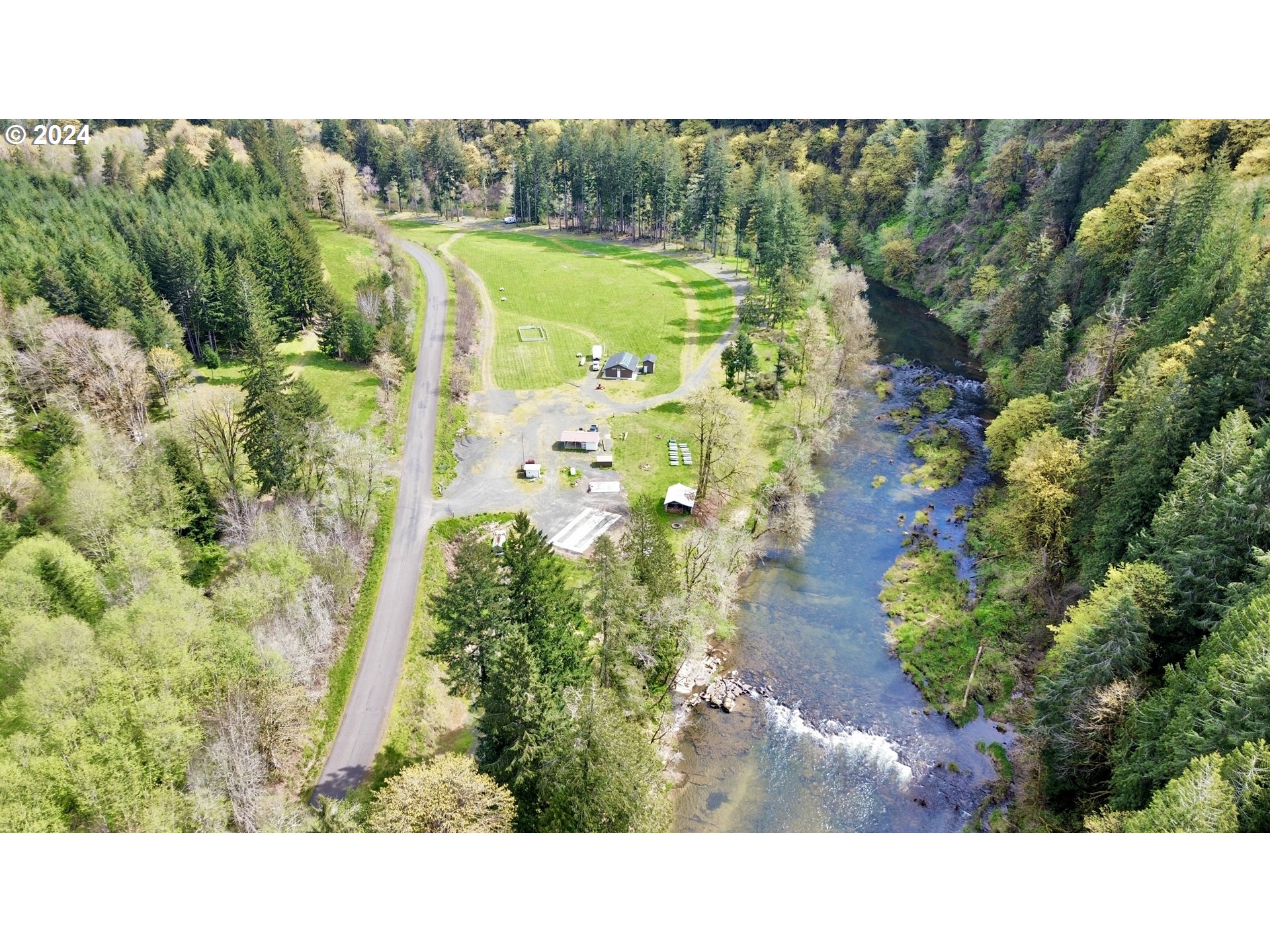 28593 Lower Smith River Road Reedsport, OR 97467 - Photo 20 of 48