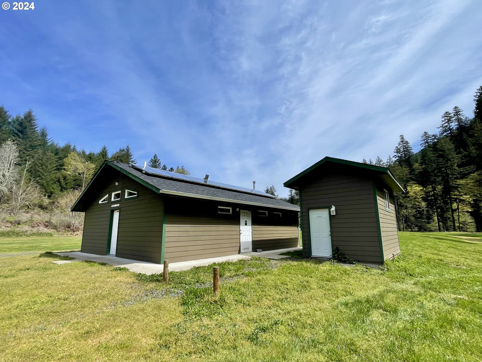 28593 Lower Smith River Road Reedsport, OR 97467 - Photo 24 of 48