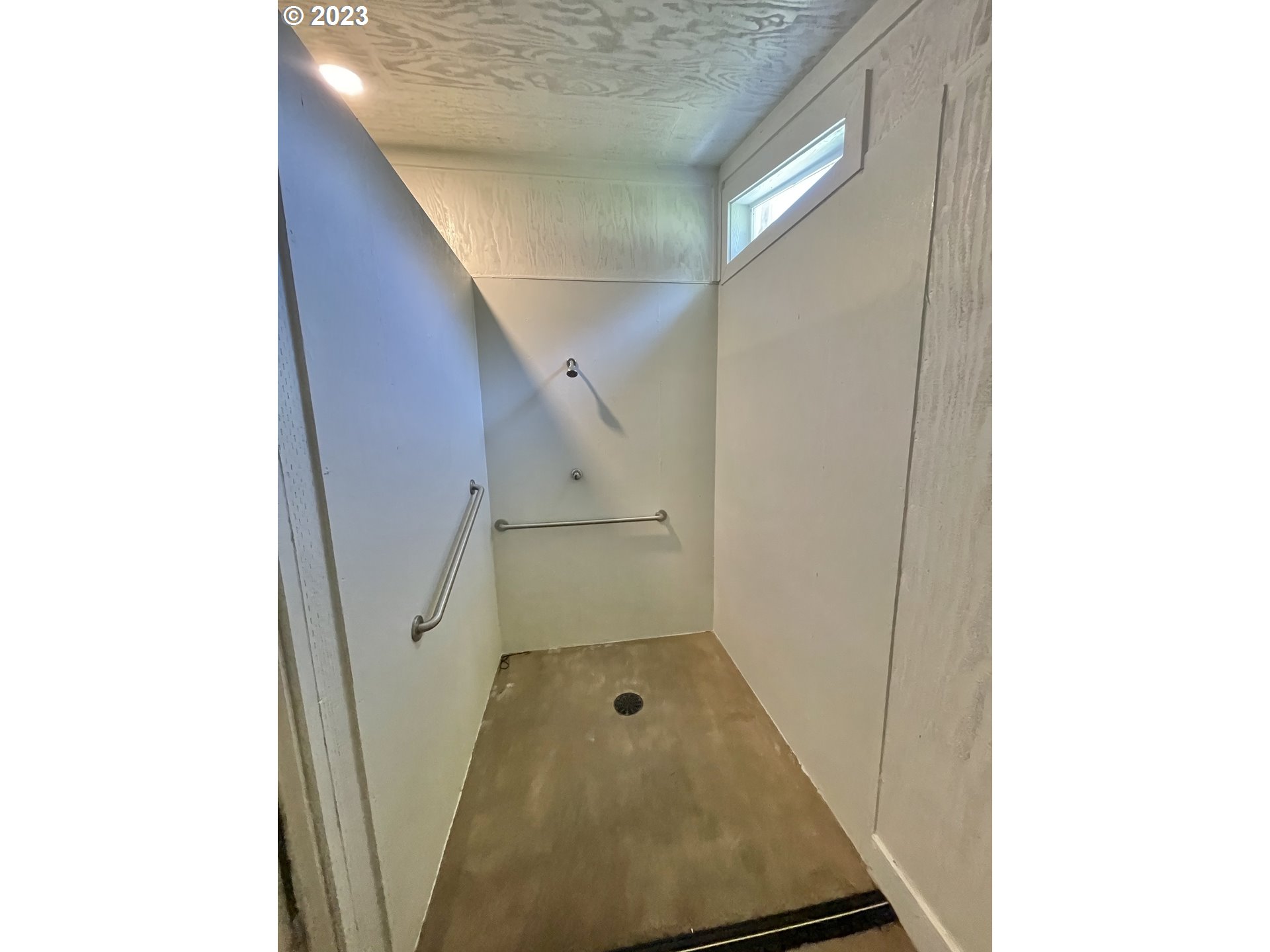 28593 Lower Smith River Road Reedsport, OR 97467 - Photo 25 of 48