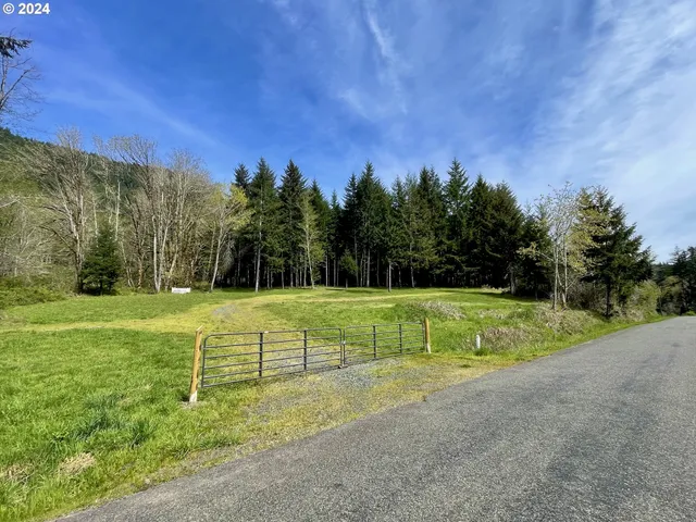 $1,200,000 | 28593 Lower Smith River Road, Reedsport, OR 97467