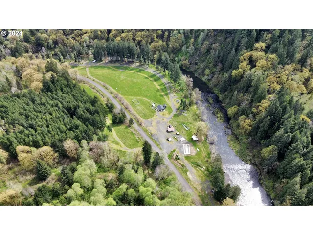 $1,200,000 | 28593 Lower Smith River Road, Reedsport, OR 97467