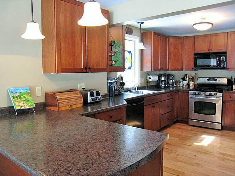 261 Main Street Cumberland Center, ME 04021 - Photo 12 of 34 Kitchen.