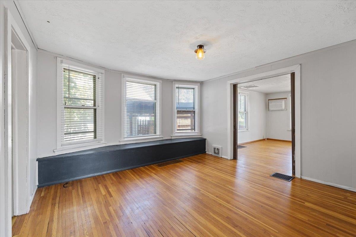 1919 North Standard Street Spokane, WA 99207 - Photo 12 of 44