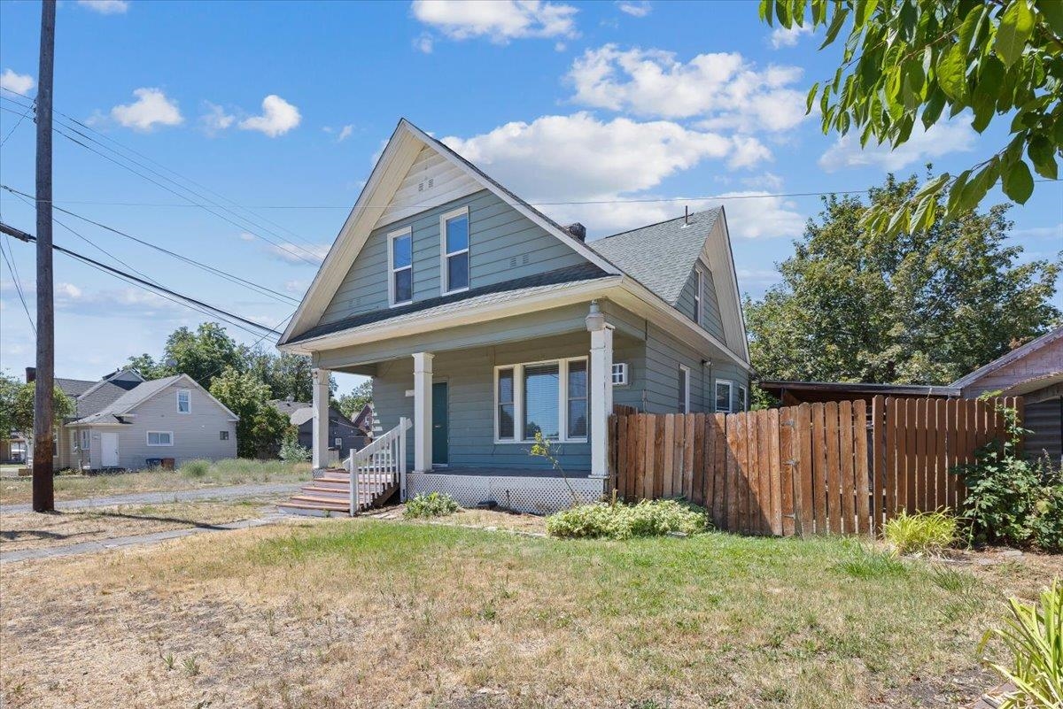 1919 North Standard Street Spokane, WA 99207 - Photo 2 of 44