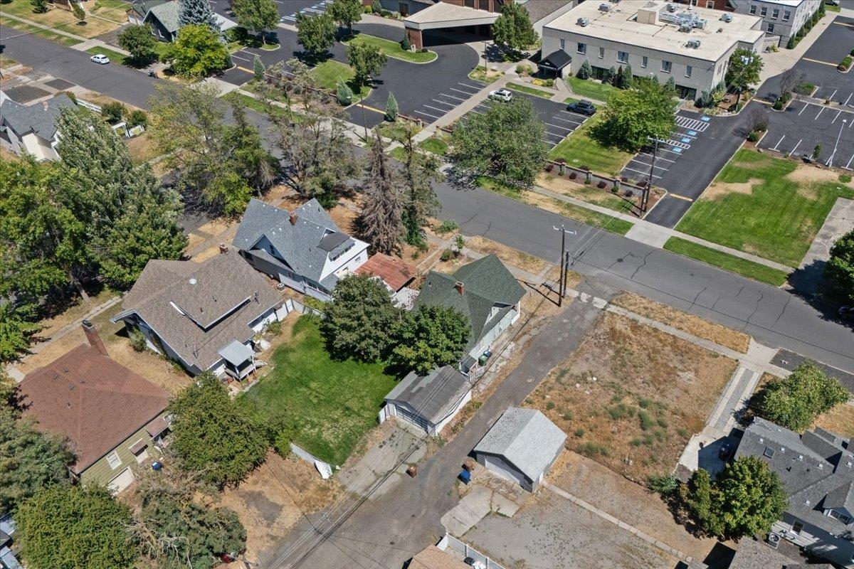 1919 North Standard Street Spokane, WA 99207 - Photo 37 of 44
