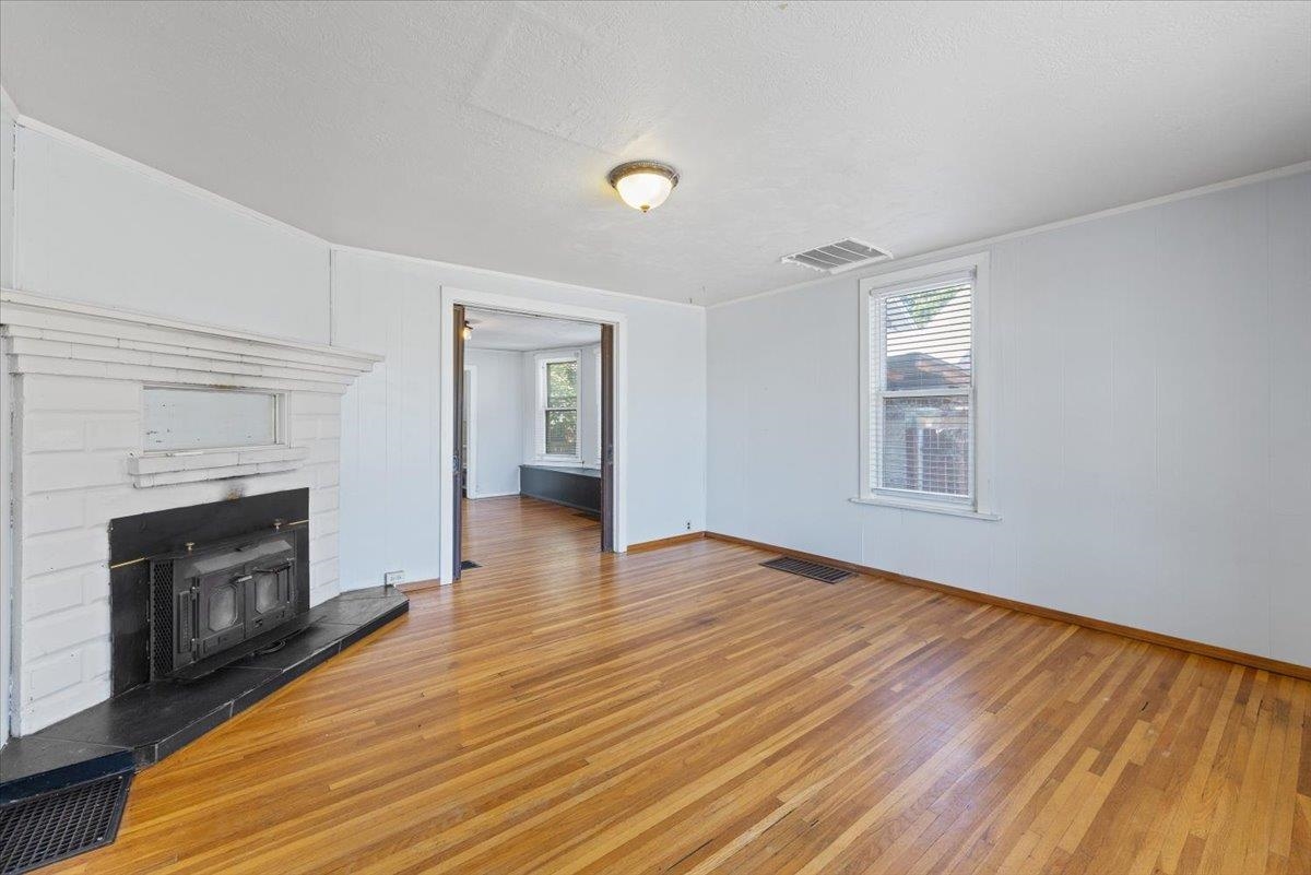 1919 North Standard Street Spokane, WA 99207 - Photo 10 of 44