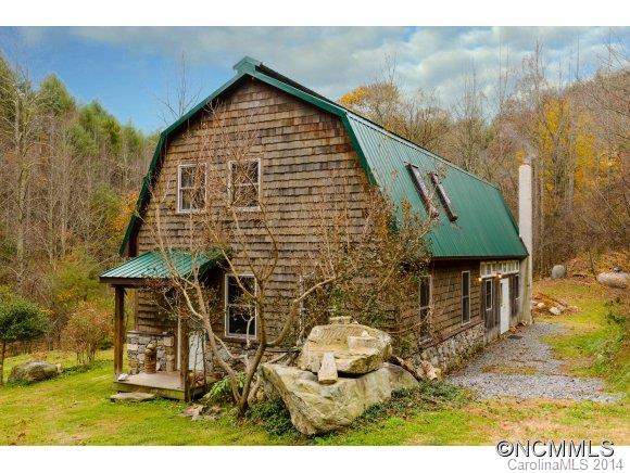 379 Doe Branch Road Marshall, NC 28753 - Photo 2 of 24 Gallery Image 2