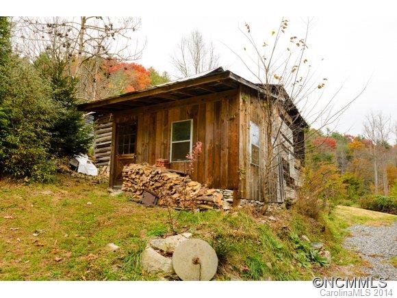 379 Doe Branch Road Marshall, NC 28753 - Photo 23 of 24 Gallery Image 23